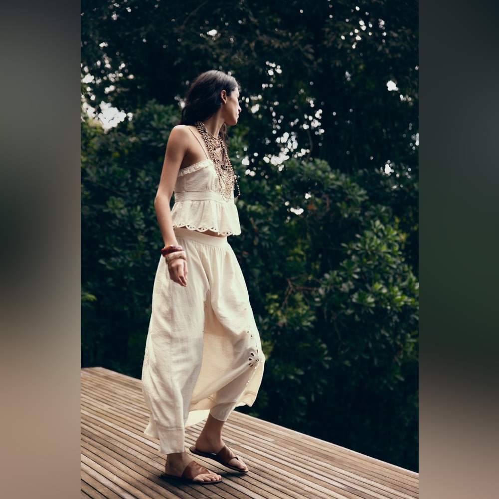Zara blogger fav Elegant Cream Women skirt